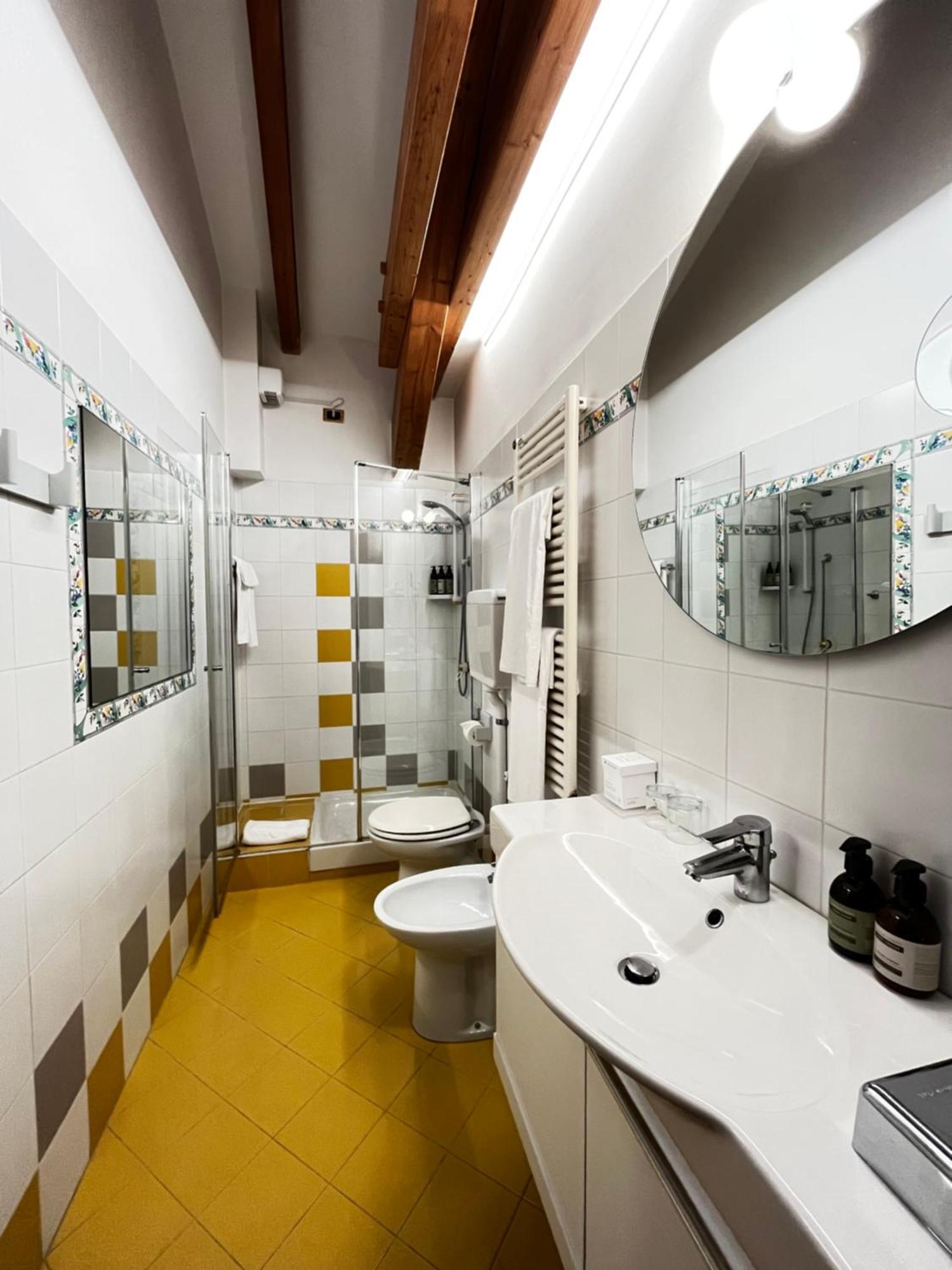 Manci Apartments By Hotel America Тренто Екстер'єр фото