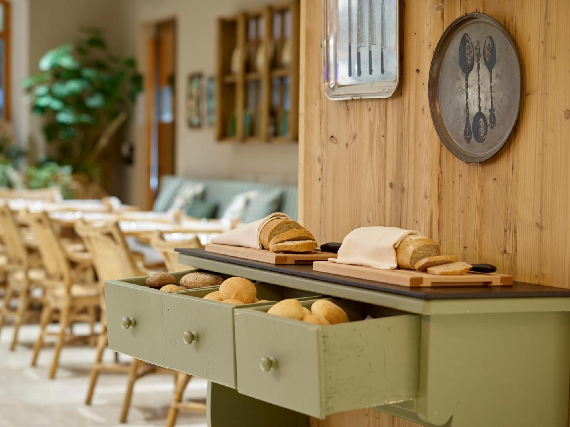 Manci Apartments By Hotel America Тренто Екстер'єр фото